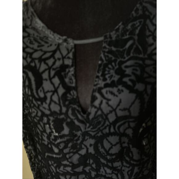 Johnny Was 4 Love and Liberty black Burnout Velvet Floral Silk Blend Top Size S - Picture 2 of 14